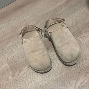 UGG SAND GOLDENSTAR